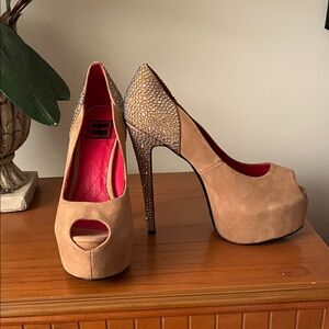 Chic Tan Peep-Toe Heels with Rhinestone Detail